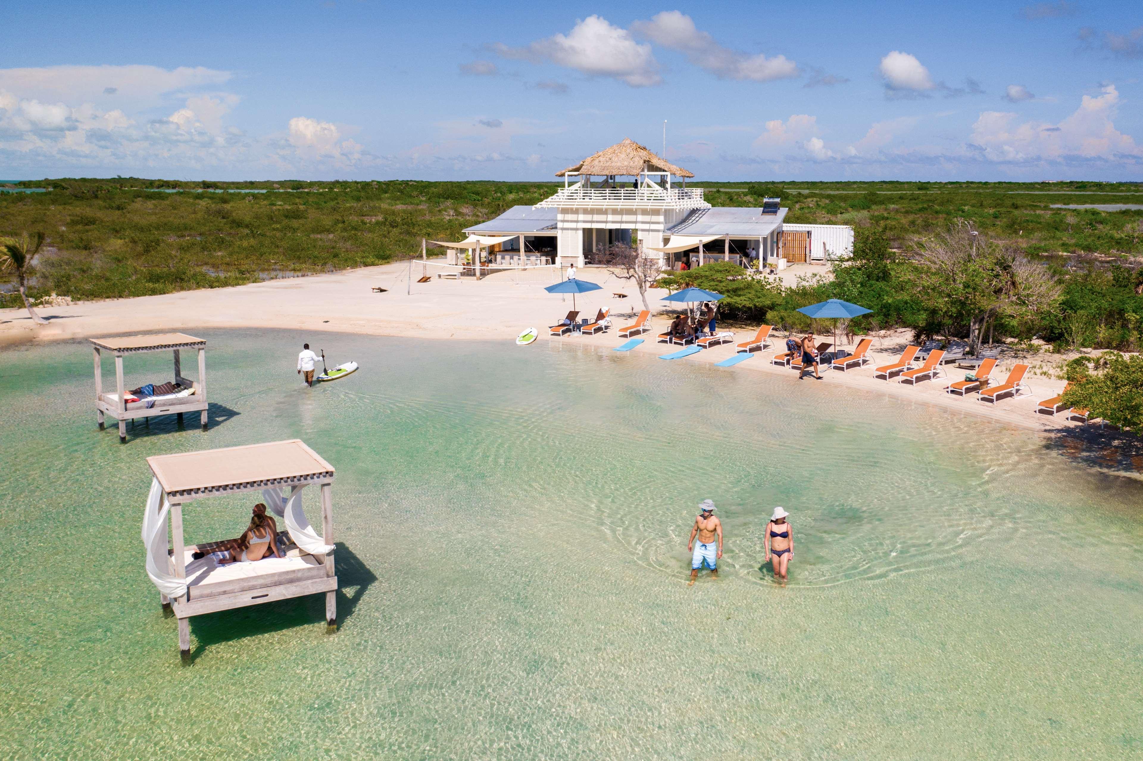 Mahogany Bay Resort And Beach Club, Curio Collection San Pedro  Εξωτερικό φωτογραφία