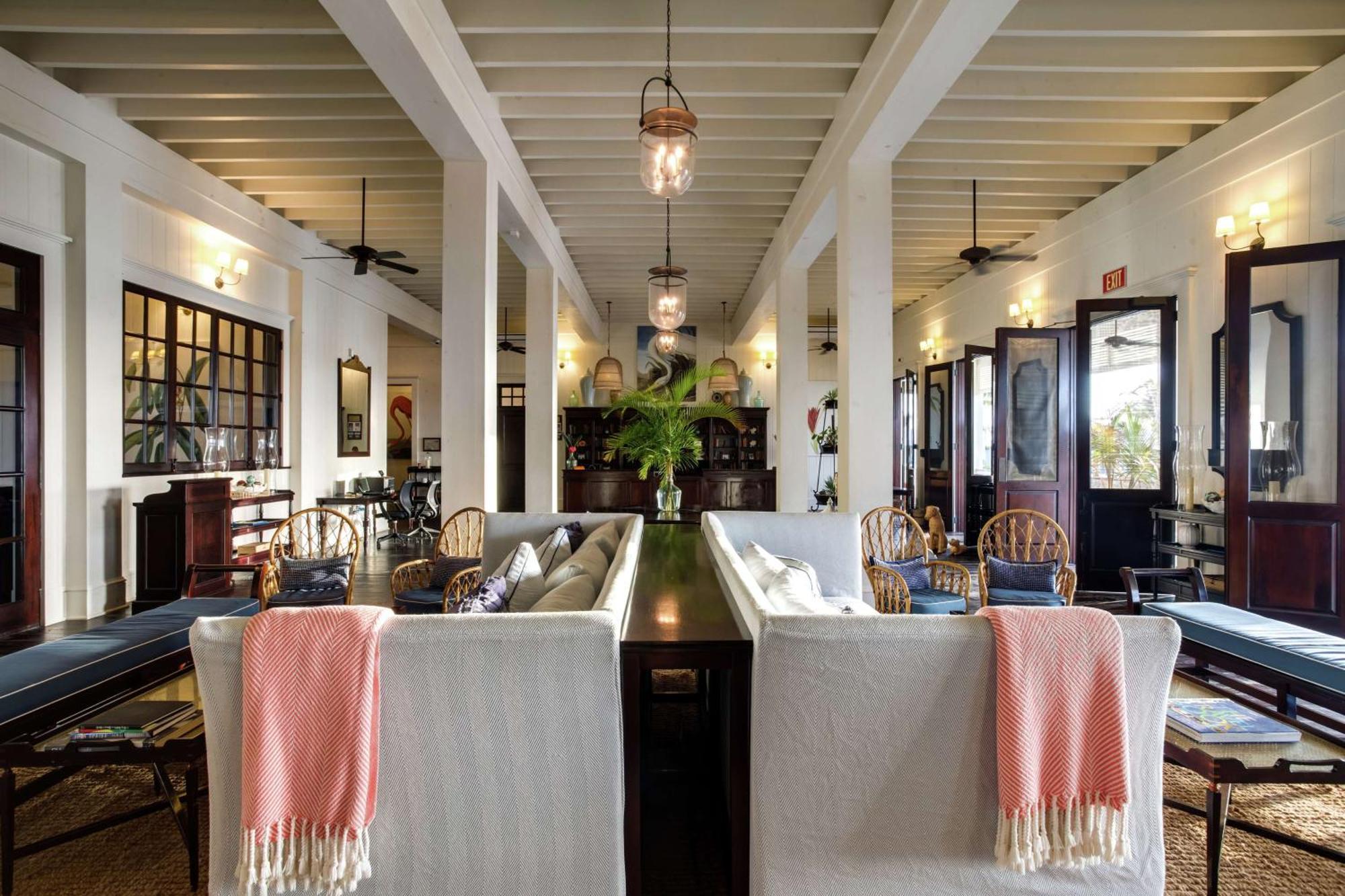 Mahogany Bay Resort And Beach Club, Curio Collection San Pedro  Εξωτερικό φωτογραφία